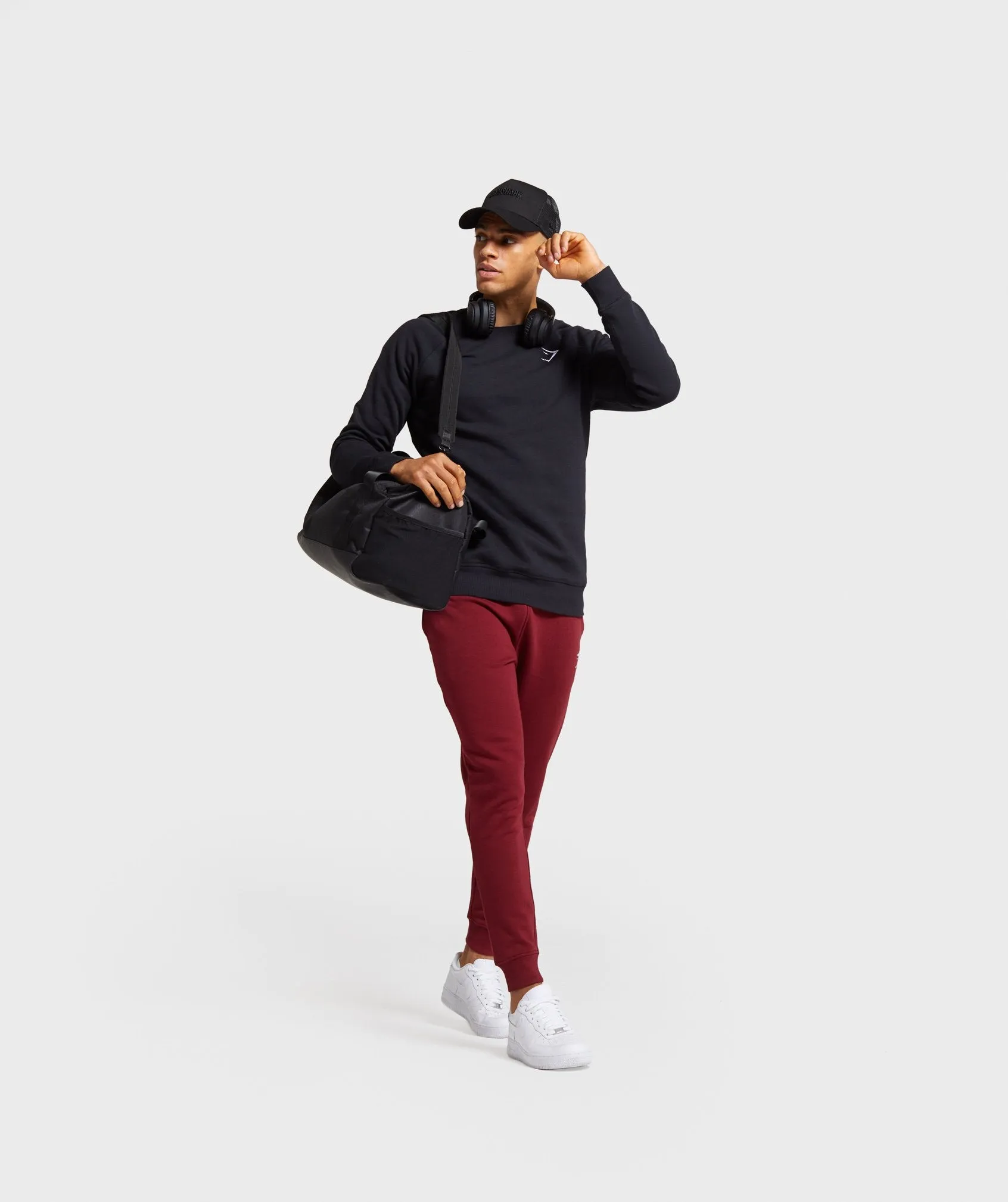 Gymshark Crest Sweatshirt - Black