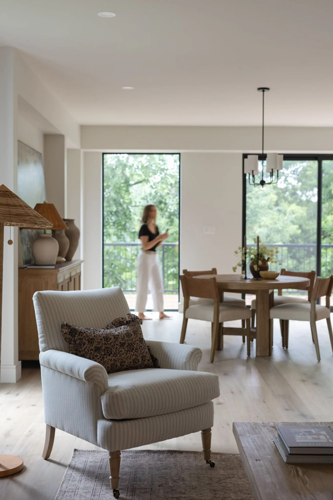 Ivory Hannah Chair