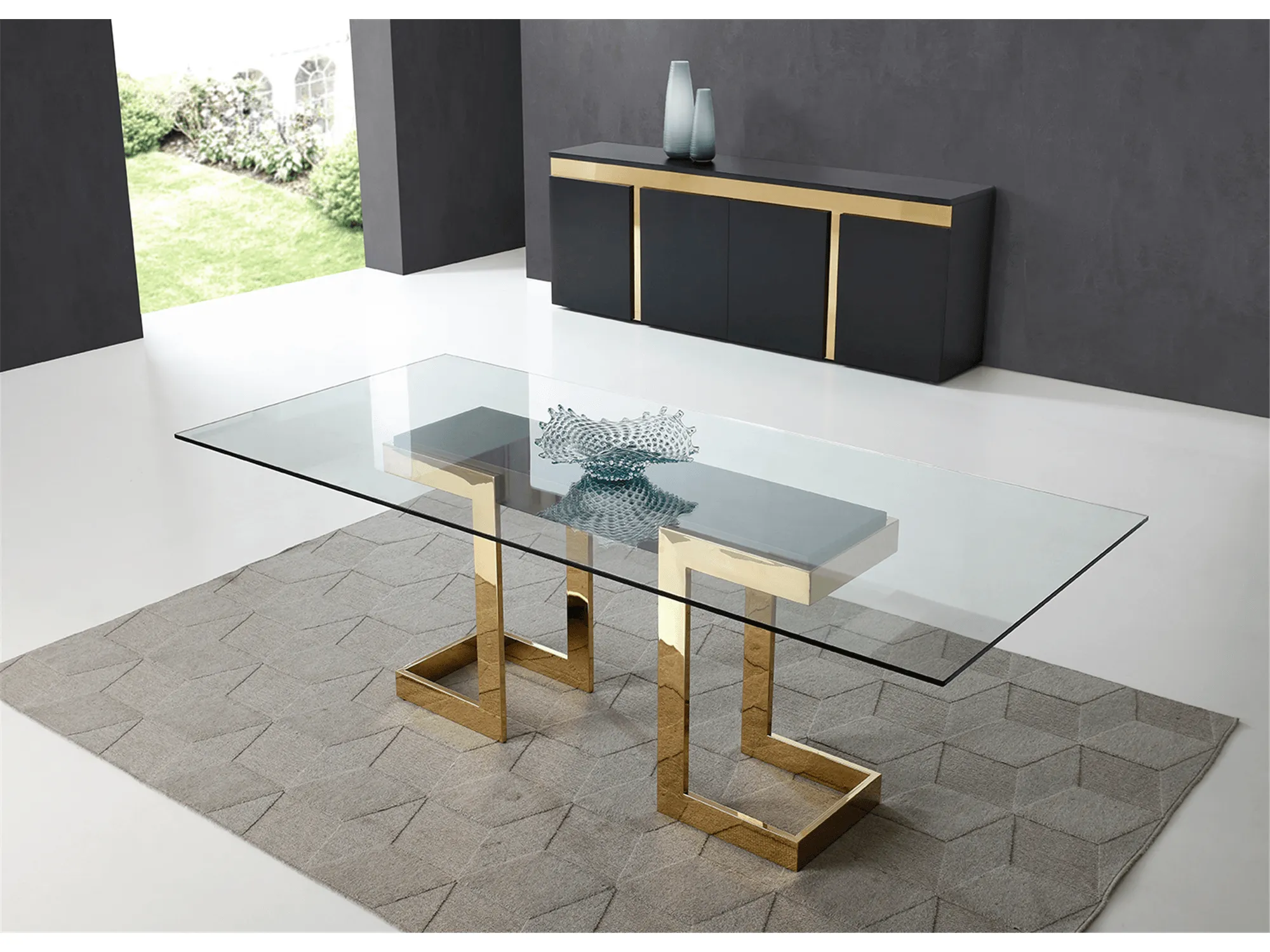 Liddy Dining Table