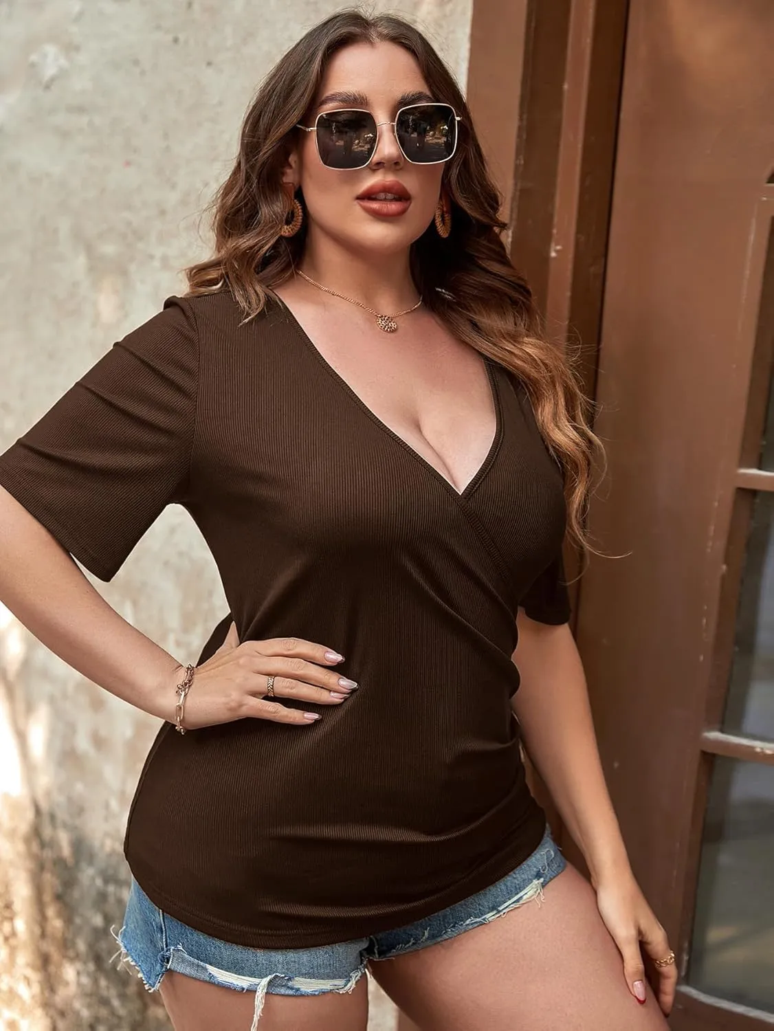 SOLY HUX Women's Plus Size Deep V Neck Tee Tops Wrap Short Sleeve Ruched Button Side Slim Fit T Shirt